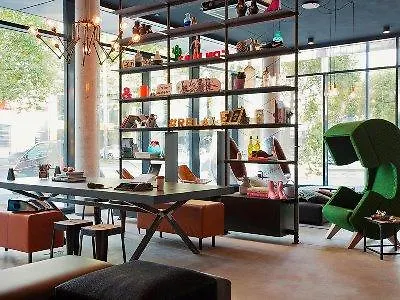 Moxy Frankfurt East Otel Frankfurt am Main