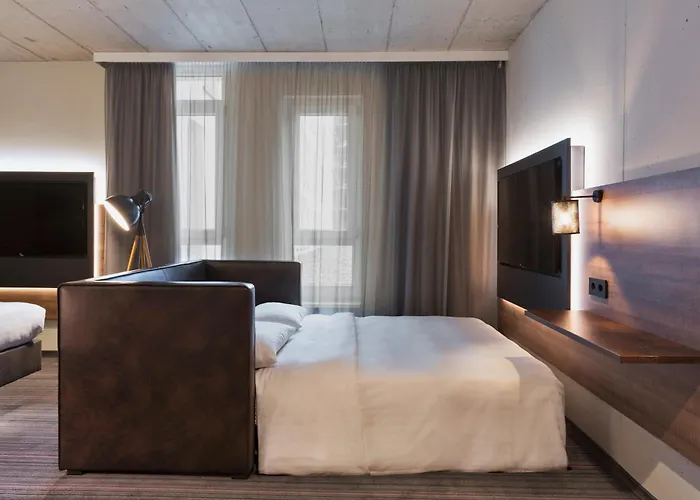 Moxy Frankfurt East Hotel 4*