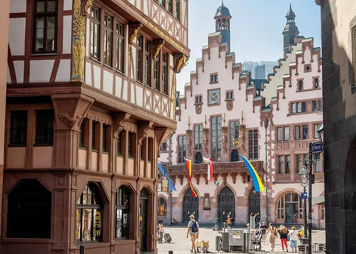 Moxy Frankfurt East 3*