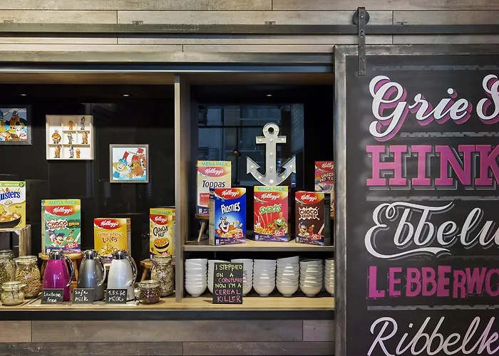 Moxy Frankfurt East Hotel