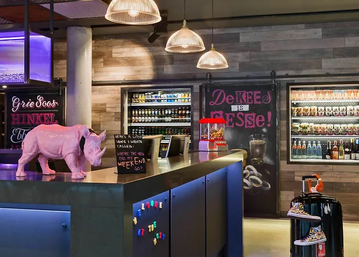 Moxy Frankfurt East Hotel 3*